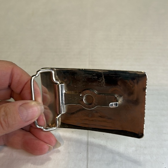 CHAMBERS BELT CO. VINTAGE SILVER-TONED ROAD RUNNER BELT BUCKLE - Picture 4 of 11